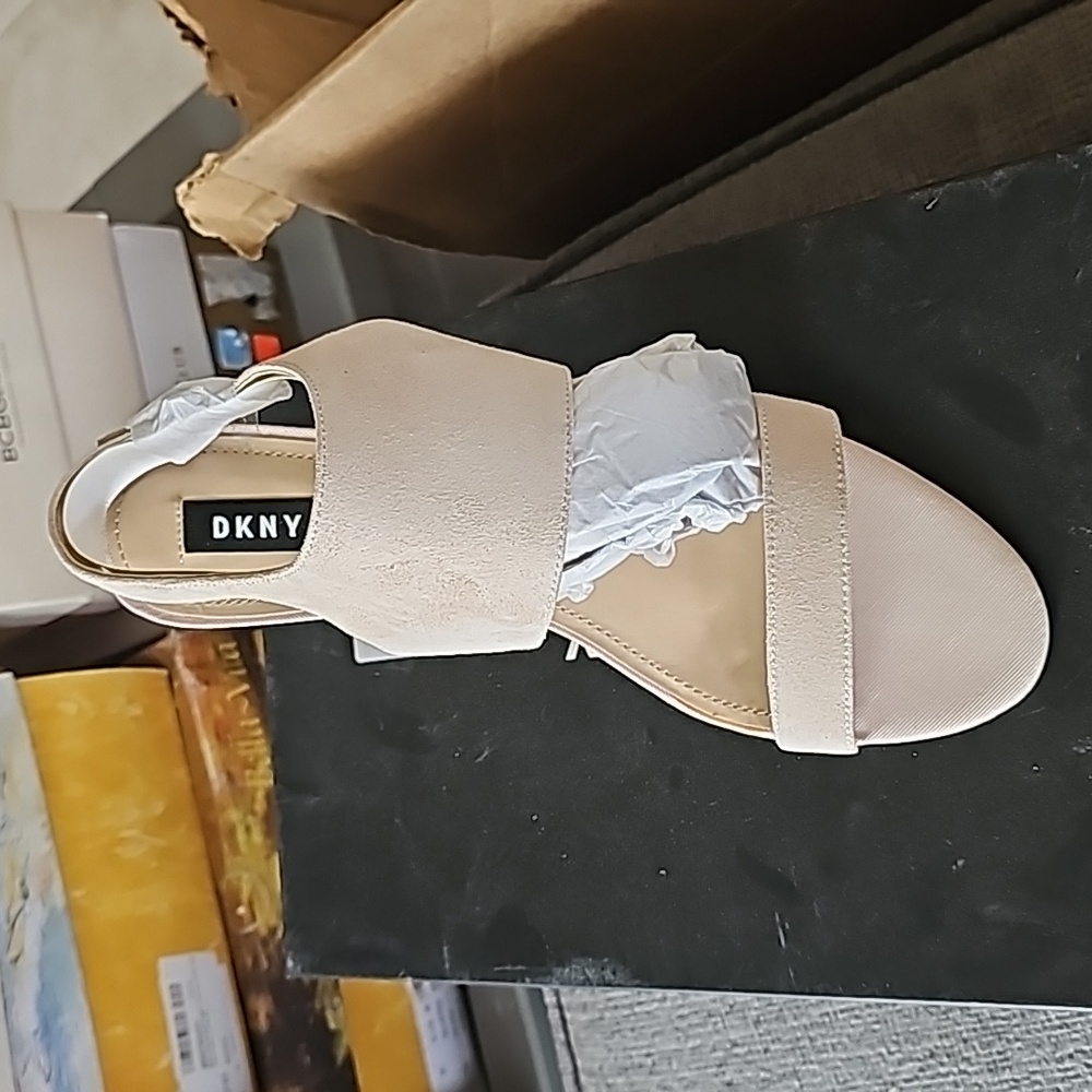 Tan 8.5 heels new